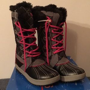Totes Kids Boots - size 1 NIB